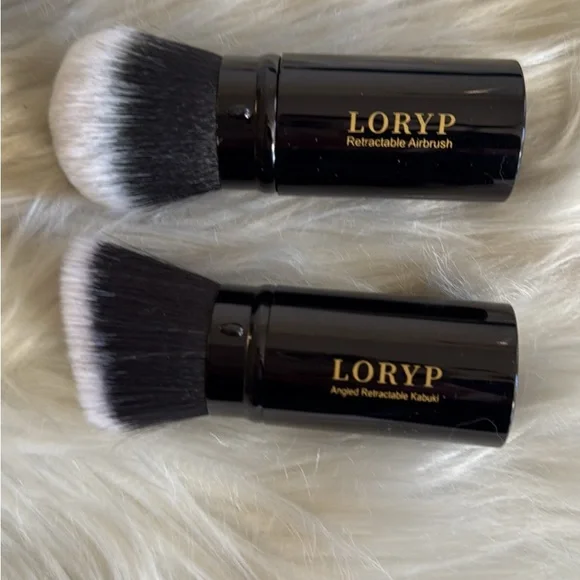 Black Retractable Makeup Brush Set Travel Kabuki Blender ~ New - Picture 2 of 3